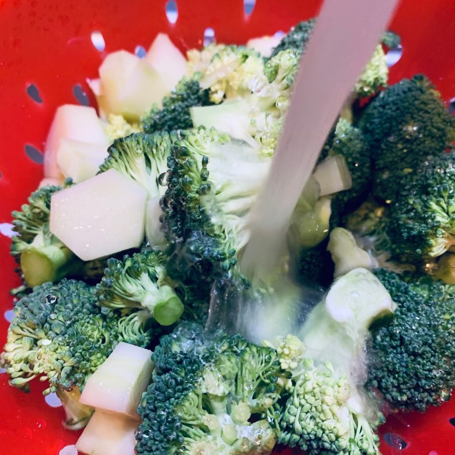 E41B30AF-02AB-48A2-A3F9-9F9AD1B61A98_1_201_a